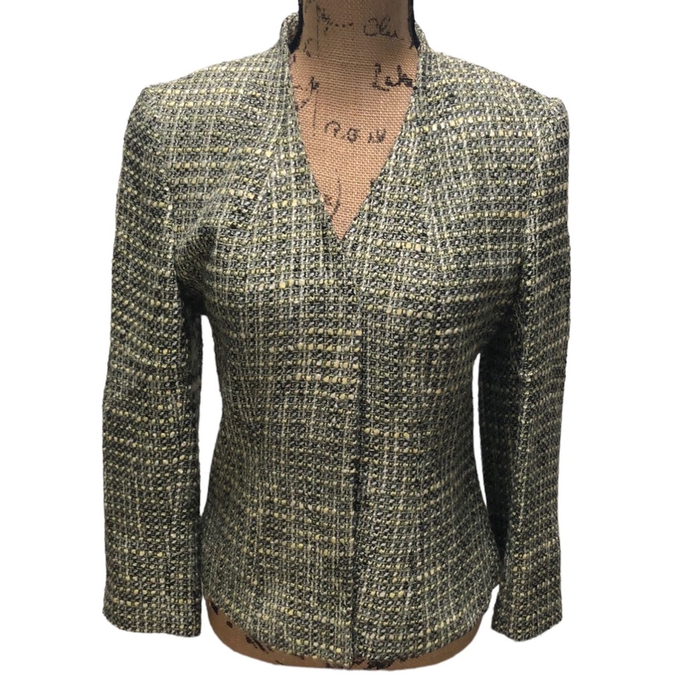 {Anne Klein) Tweed Blazer With Clasp Closing Front